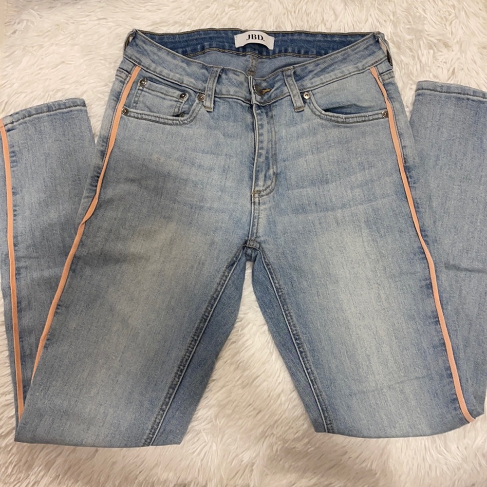 JBD jeans with light pink striping